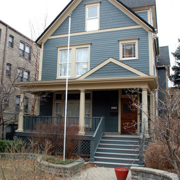 Victorian Style Home - Chicago, IL in James Hardie Siding & Trim