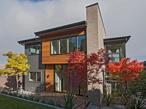 Contemporary Fasad by Ryan Rhodes Designs, Inc.