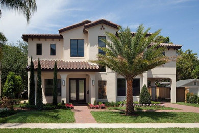 Inspiration for an exterior home remodel in Orlando