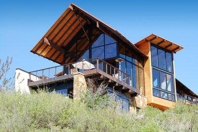 フェニックスにあるコンテンポラリースタイルのおしゃれな家の外観の写真