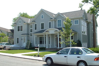 Photo of a beach style house exterior in Baltimore.