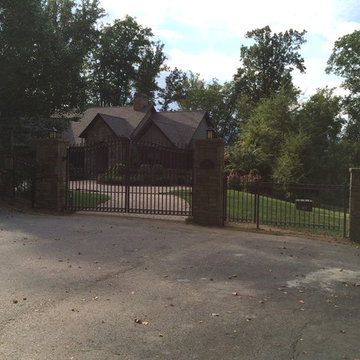 Waynesville NC Entry gates and iron fence