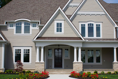 Inspiration for a timeless exterior home remodel in Columbus