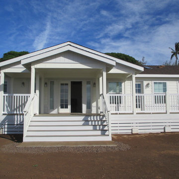 White Pukalani house