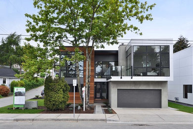 Minimalist exterior home photo in Seattle