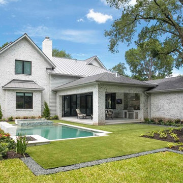 Whitestone Builders - Farmhouse Transitional Glourie
