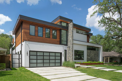 Inspiration for a contemporary exterior home remodel in Houston
