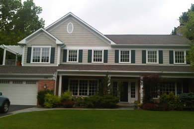 Example of a classic exterior home design in Chicago