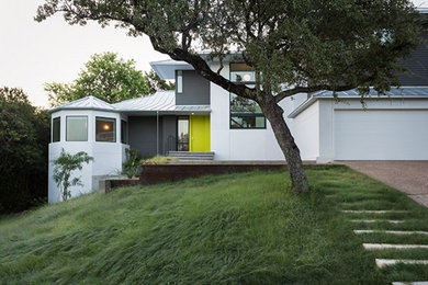 Réalisation d'une façade de maison design.