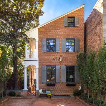 Wolfe Street Residence