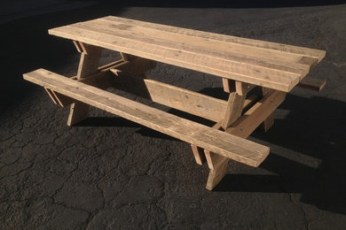 XL picnic table