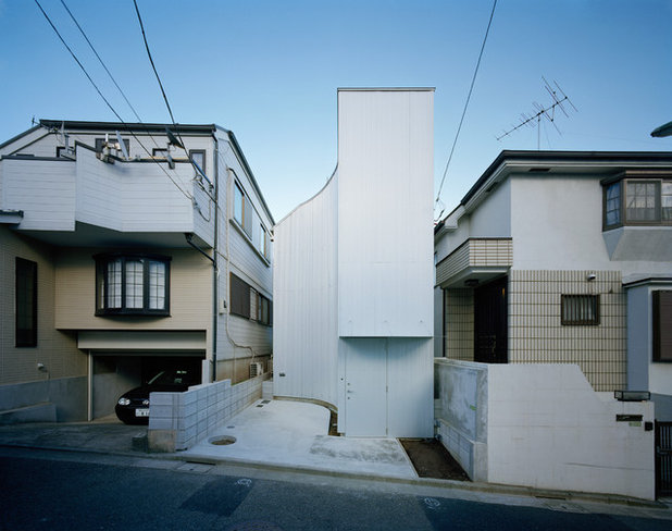 家の外観 by YOSHINORI SAKANO ARCHITECTS Co,.Ltd.