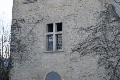 Exemple d'une façade de maison craftsman.