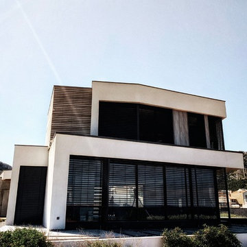 Construction d'une ville en bord de mer
