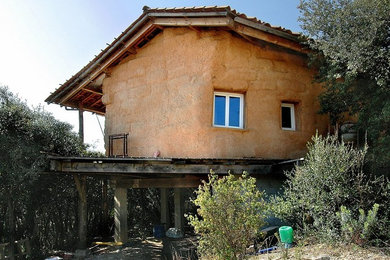 Photo of a farmhouse house exterior in Montpellier.