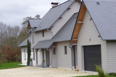 Photo of a traditional house exterior in Le Havre.