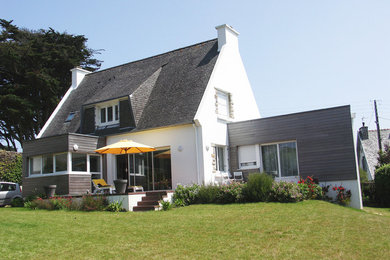 Photo of a contemporary house exterior in Brest.