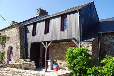 Exemple d'une façade de maison nature.
