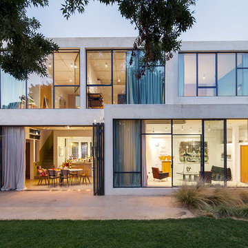 HOUSE 4