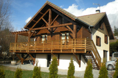 L'estension avec son nouveau balcon et sa terrasse.