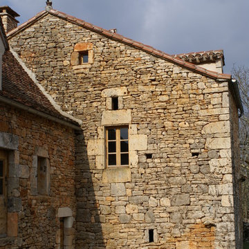 Maison ancienne Cremps ( Lot )