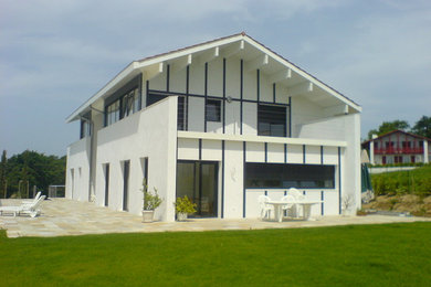 Aménagement d'une façade de maison moderne.