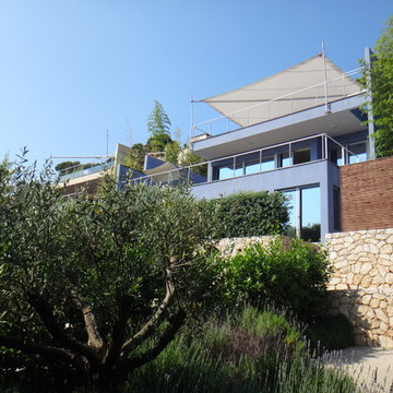 Modern Mediterranean garden