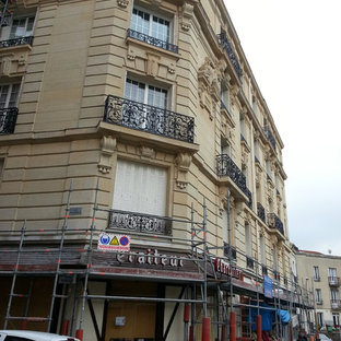 Inspiration pour un grand façade d'immeuble.