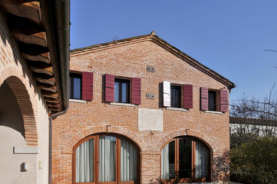 House exterior in Venice.