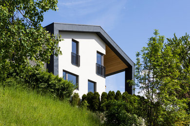 Idee per la facciata di una casa grande contemporanea