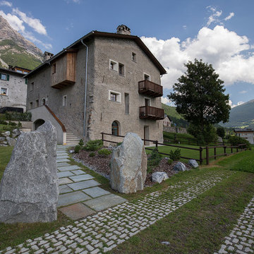 Vault House