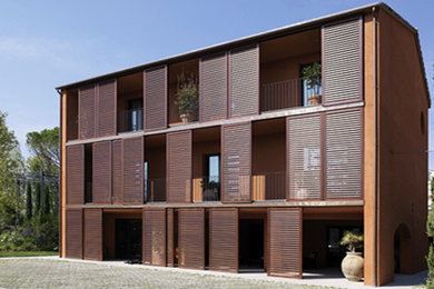 Modernes Haus in Bologna
