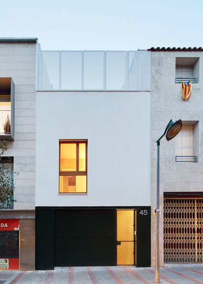 コンテンポラリー 家の外観 by Vallribera Arquitectes