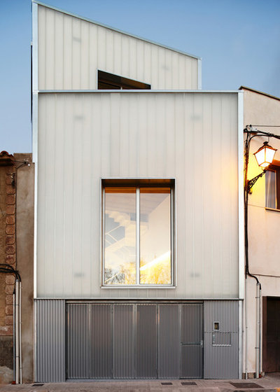 Industrial Fachada by RUE space