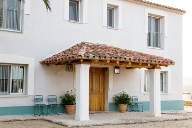 Farmhouse house exterior in Seville.