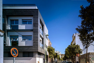 Modern house exterior in Seville.