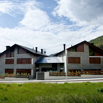 EDIFICACIONS RESIDENCIALS A L'URBANITZACIÓ LA COLONIA ESTERRI D'ÀNEU