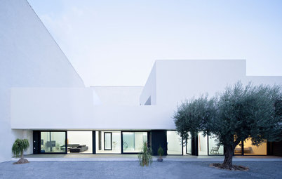 Arquitectura: Todo lo que debes saber al optar por una fachada blanca