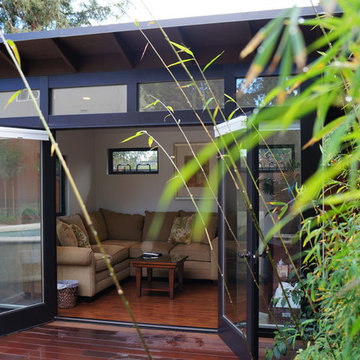 10x12 Poolside Retreat & Living Space