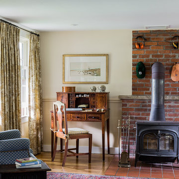 1670 Antique Colonial Renovation