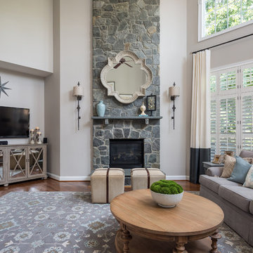2-Story Family Room with Media Niche