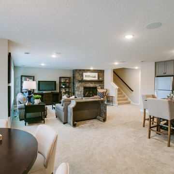 9944 8th Street N