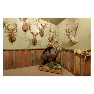 African Safari Game Room & Hunting/Fishing Trophy Room - Rustic - Family  Room - Sacramento - by Design Classics
