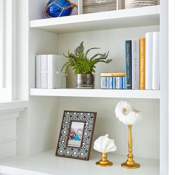 BOOKCASE STYLING