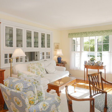 Bright Family Room with New Windows - Renewal by Andersen