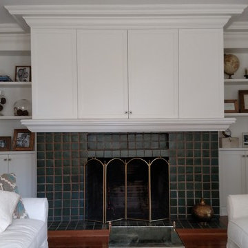 Built-In White Cabinet