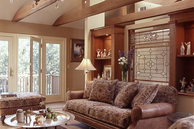 Ceiling trusses & glass panel become a focal point.