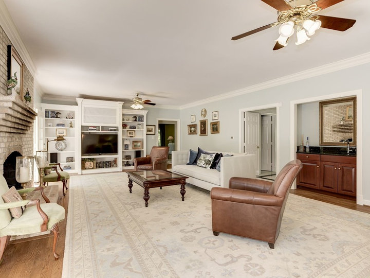 Home Bar Family Room