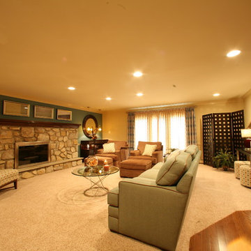 Comfortable Family Room