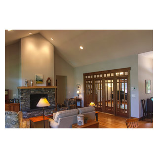 Craftsman Home with Antique Car Garage - Arts & Crafts - Games Room